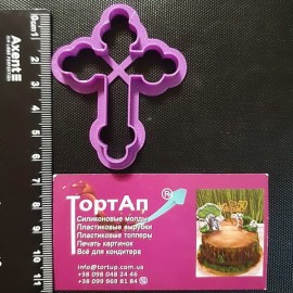 Пластикова вирубка Хрестик 6см