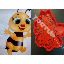 Пластикова вирубка + трафарет Бджілка 12см