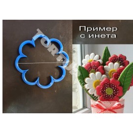 Пластикова вирубка Квітка №3 10см